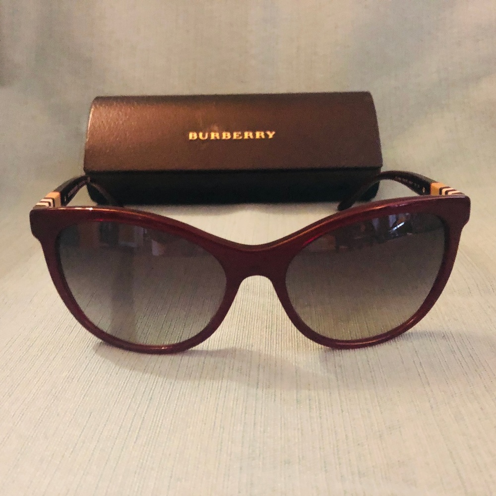 Burberry Sunglasses-Authentic